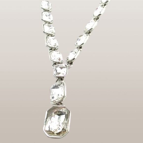 Vintage Monet AB Faceted Crystal Rhinestone Necklace Silver Tone Signed - Picture 3 of 15